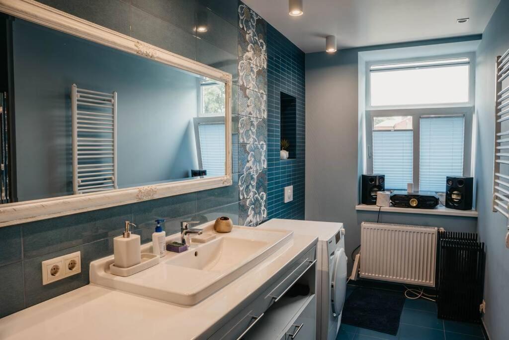 Lovely For Families And Couples Apartment Liepāja